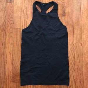 lululemon swiftly racer T-back (navy)
